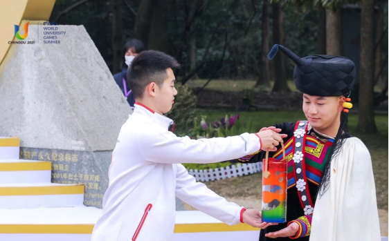 【青春榜样】| 张子翼:他为大运会传递火种
